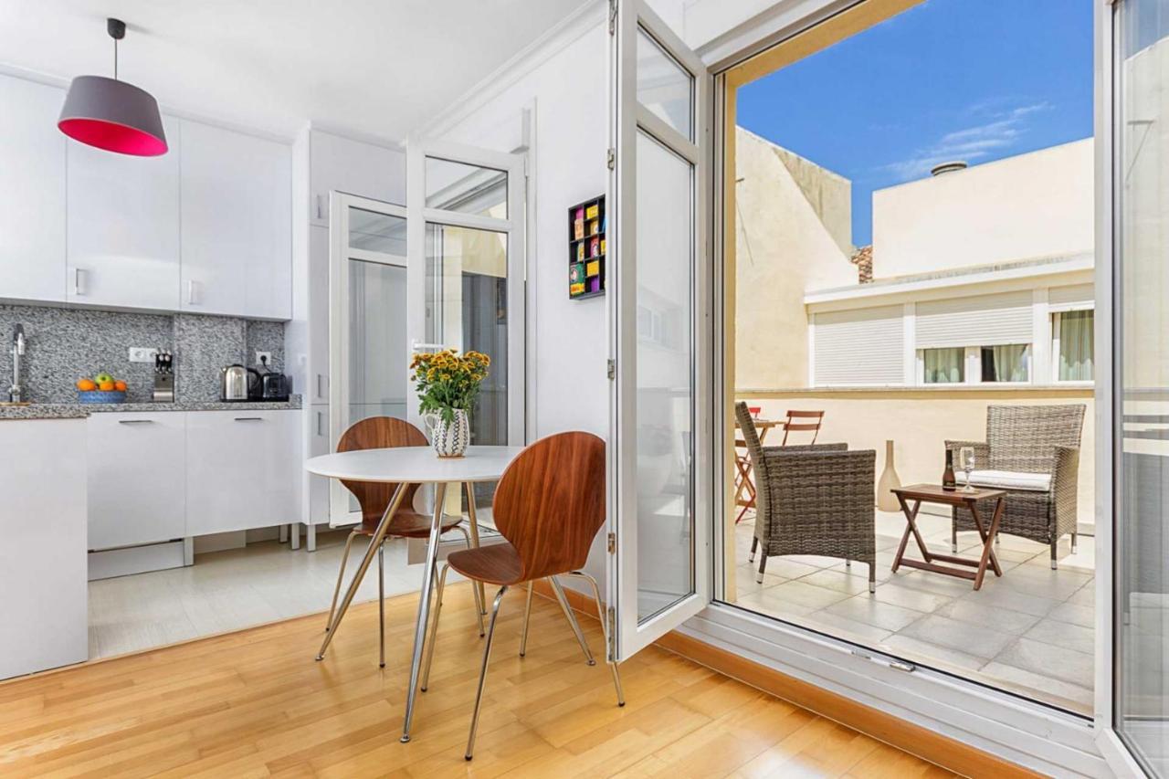 Jaleo Penthouse In By Solaga Homes Apartament